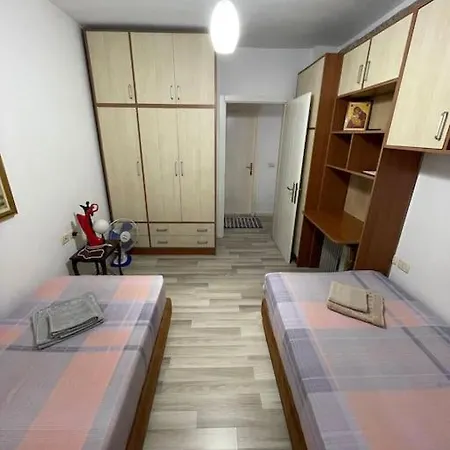 Albos Apartment
